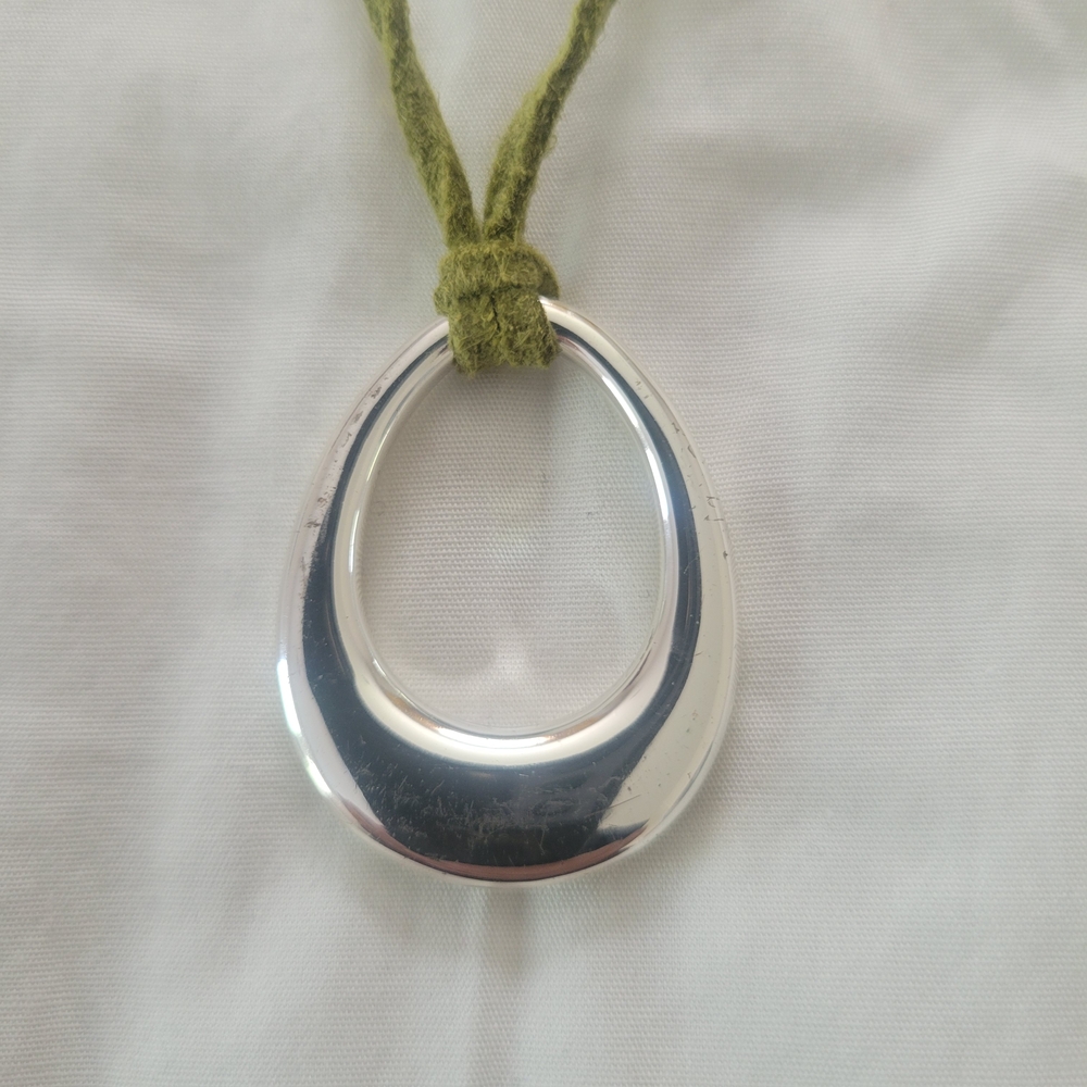 Premier Designs Silver and Green Necklace